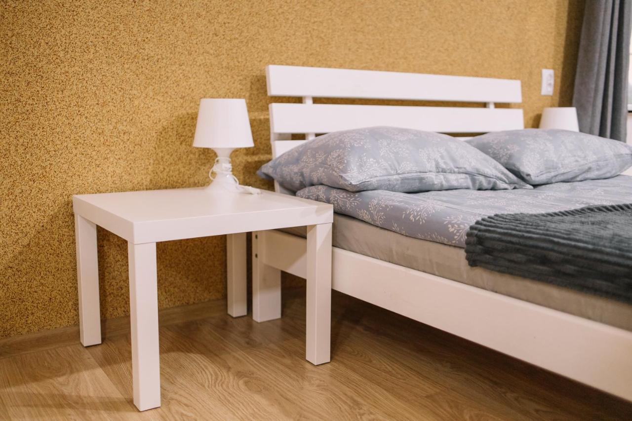 West13 Guest Rooms Cracovia Esterno foto