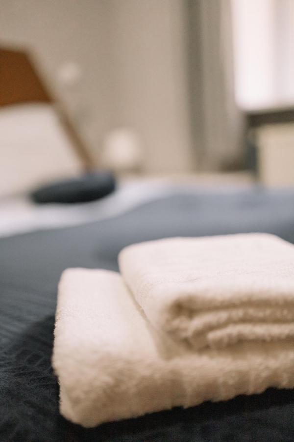 West13 Guest Rooms Cracovia Esterno foto