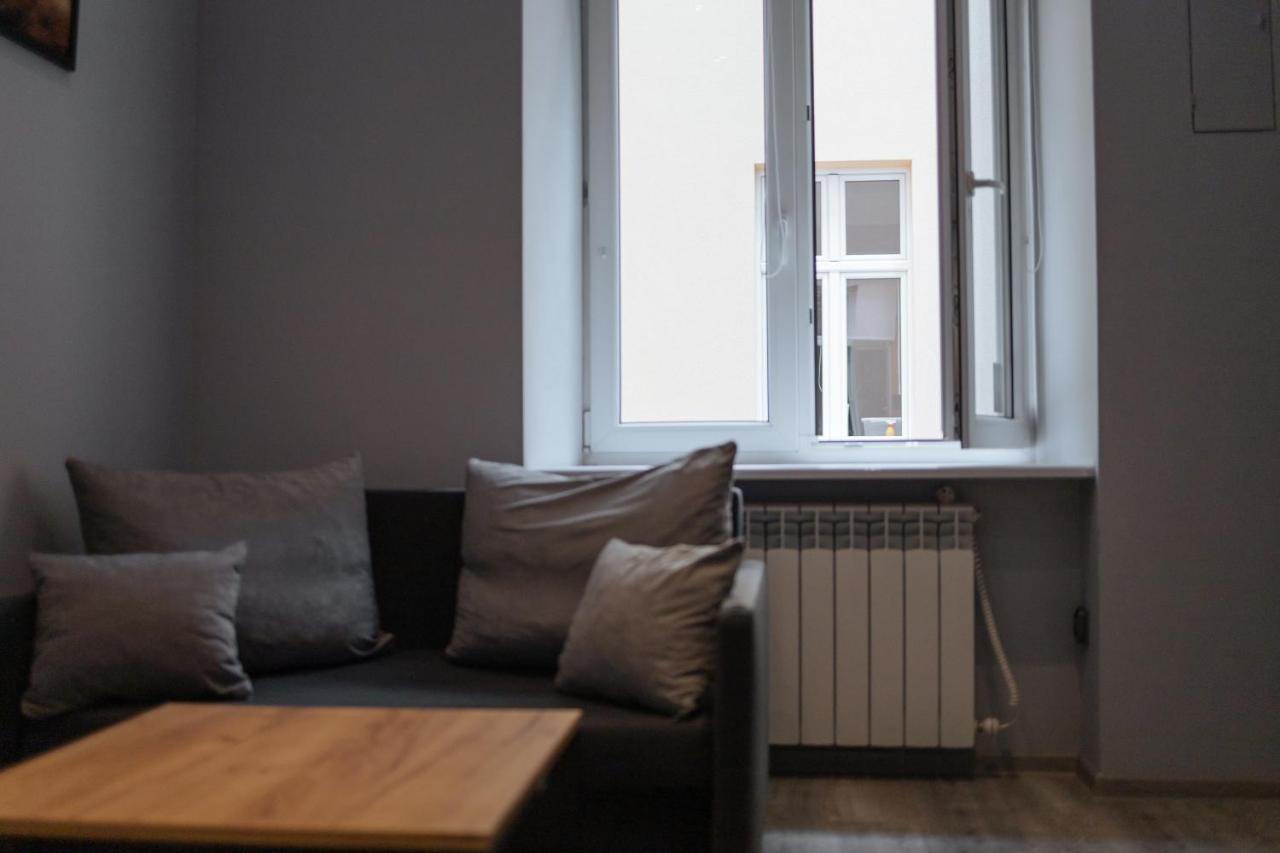 West13 Guest Rooms Cracovia Esterno foto