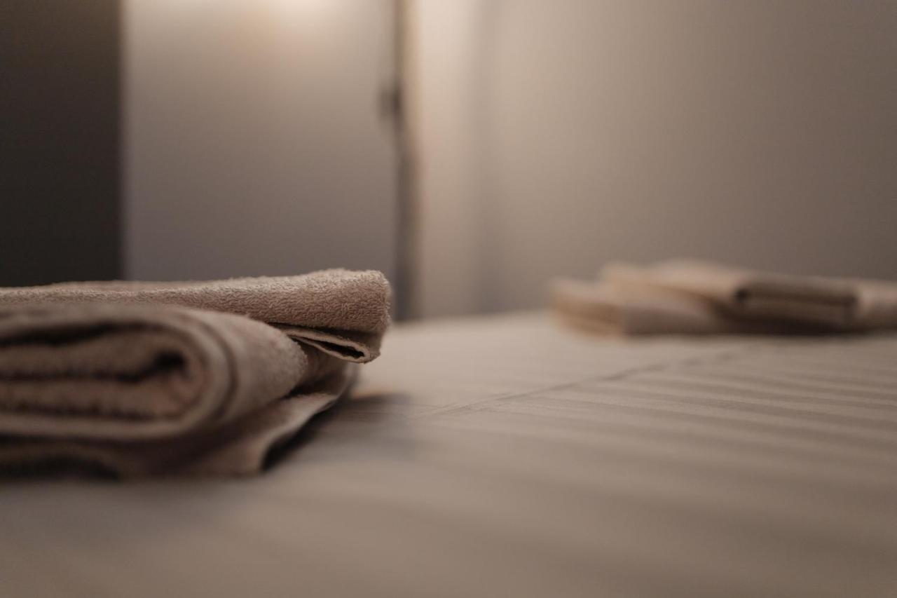 West13 Guest Rooms Cracovia Esterno foto