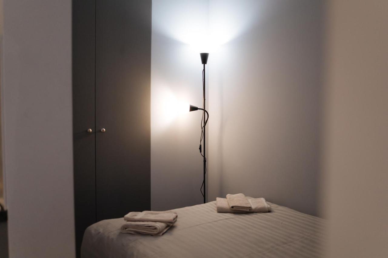 West13 Guest Rooms Cracovia Esterno foto