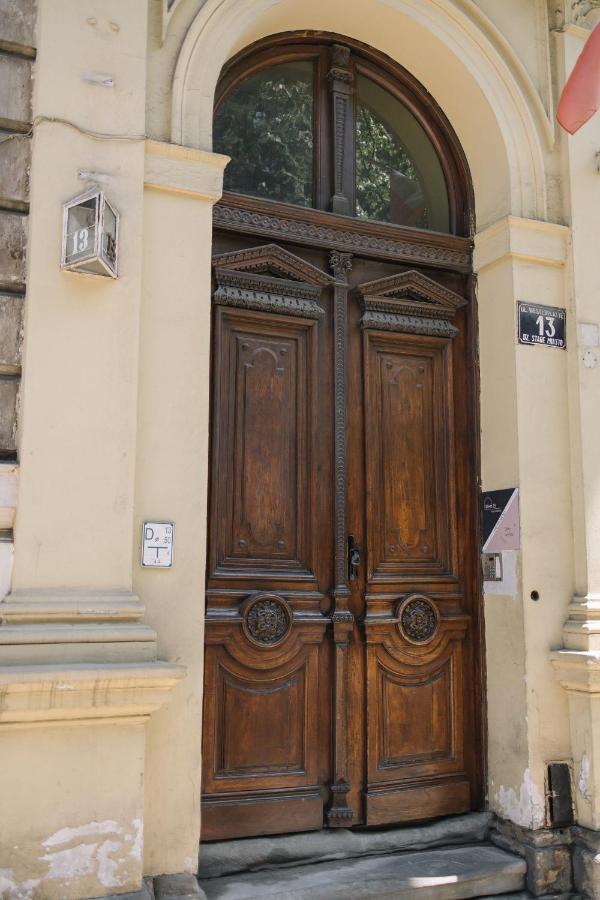 West13 Guest Rooms Cracovia Esterno foto